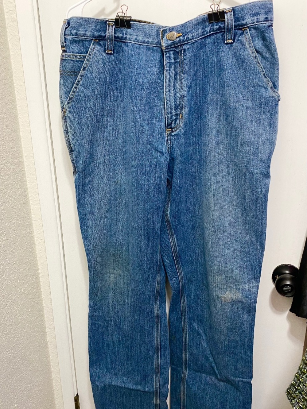 Carhartt  Size 38x32  Men’s Blue Jeans